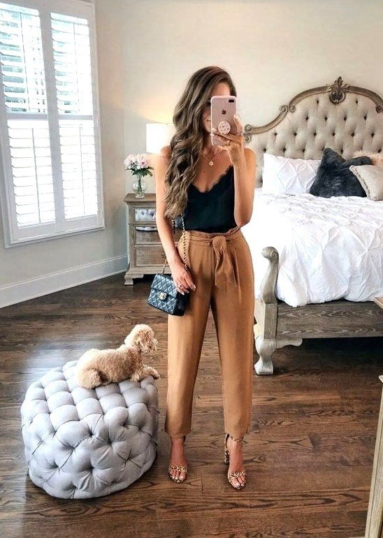Vestido lencero con chaqueta vaquera para primavera