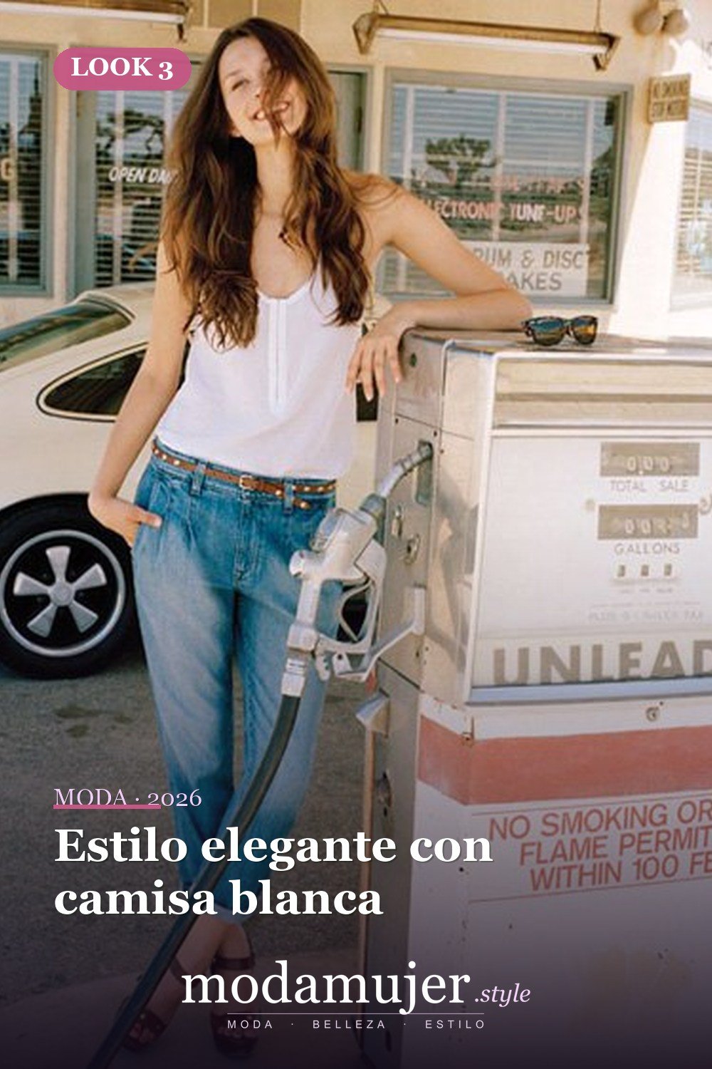 Estilo elegante con camisa blanca — Cómo usar jeans plisados: las mejores ideas de atuendos para mujer