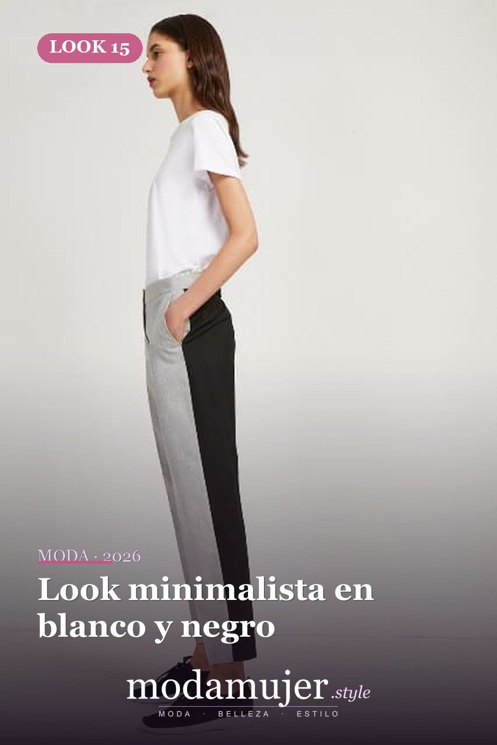 Look minimalista en blanco y negro — 15 conjuntos con pantalones de bloques de colores