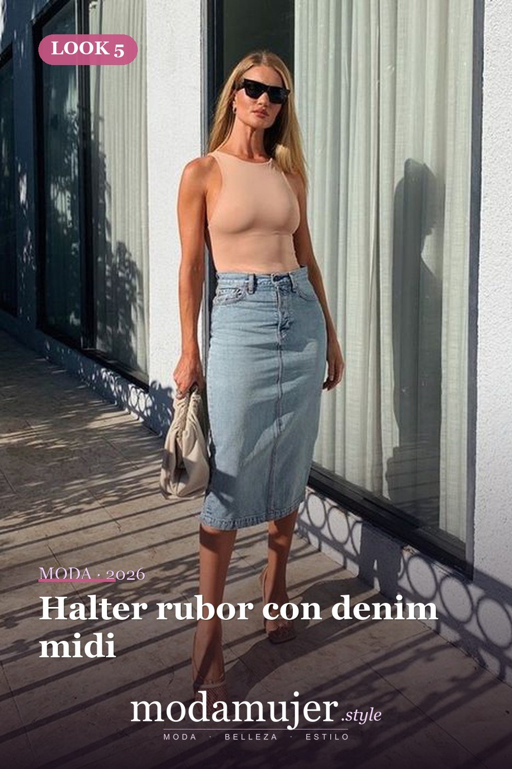 Halter rubor con denim midi — 15 conjuntos de moda de verano con blusas sin mangas