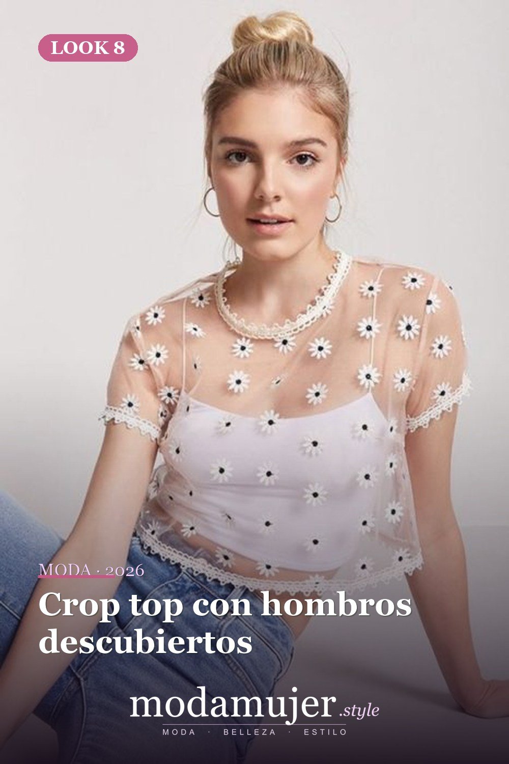 Crop top con hombros descubiertos — 15 Crop tops que toda chica debe tener en su armario