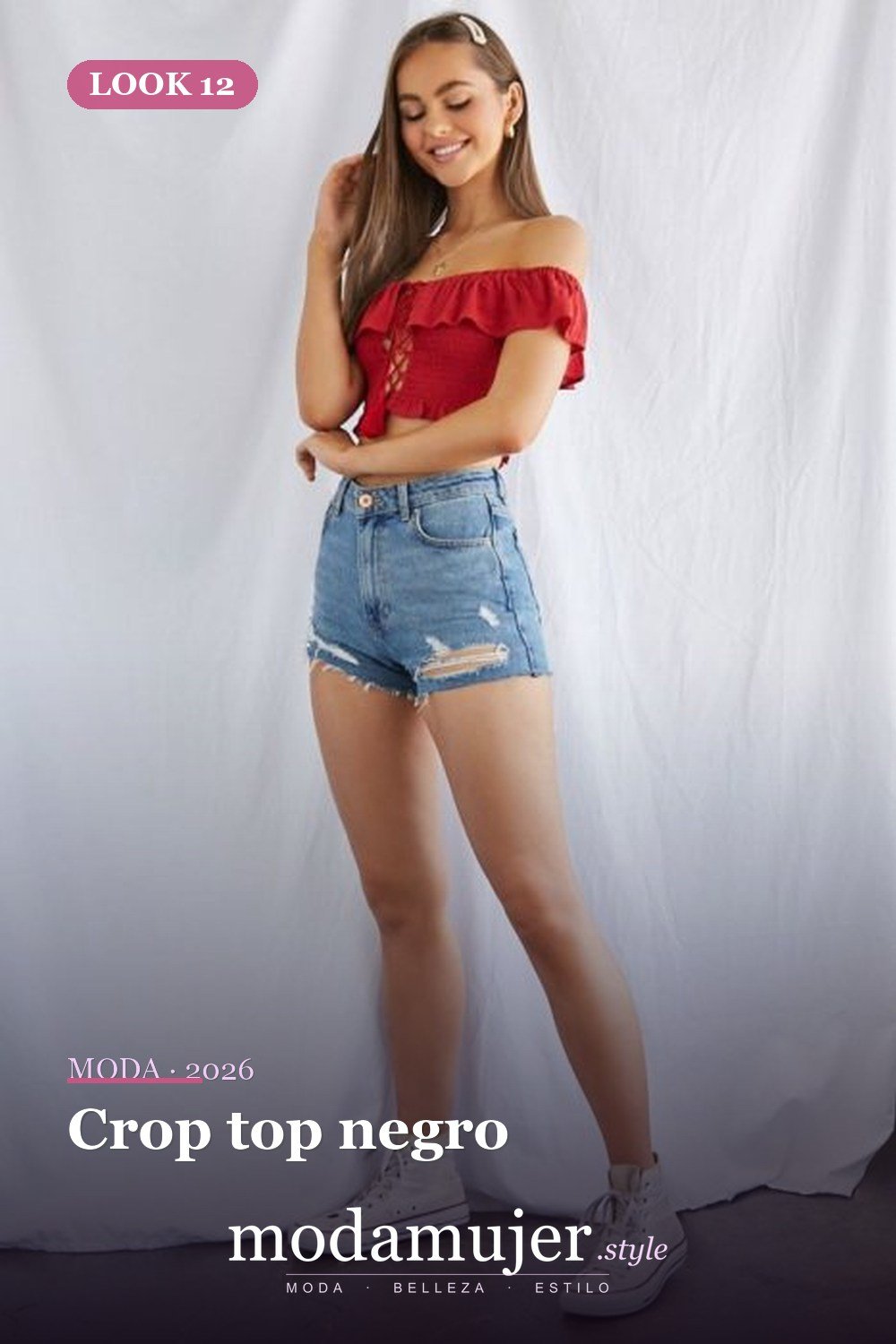 Crop top negro — 15 Crop tops que toda chica debe tener en su armario