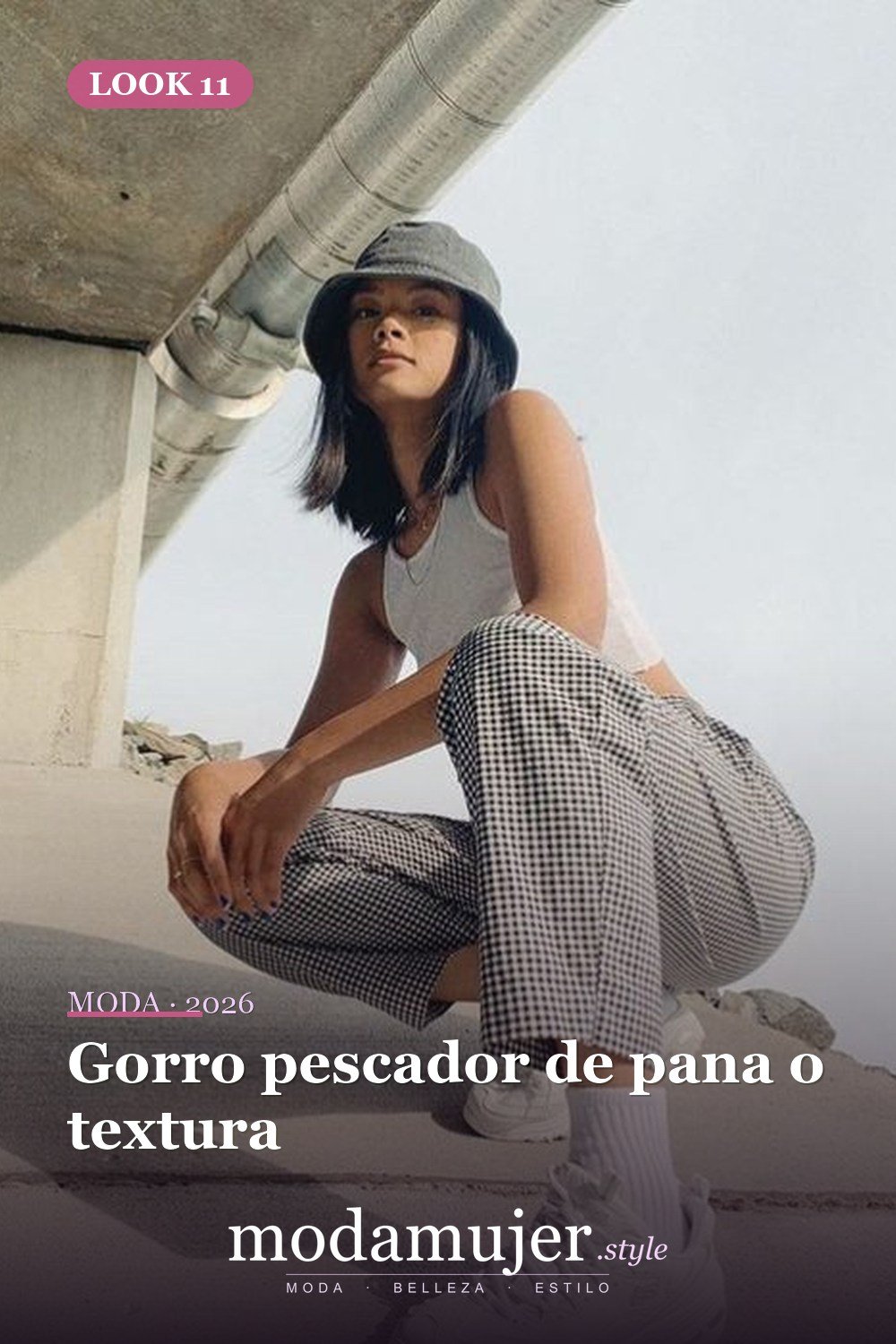 Gorro pescador de pana o textura — 15 Maneras de llevar gorro pescador sin perder el encanto