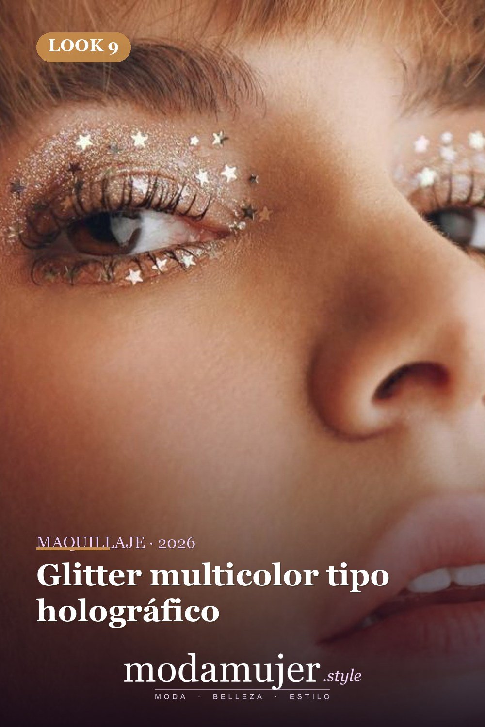 Glitter multicolor tipo holográfico — 15 Maquillajes con brillo de estrellas que te fascinarán