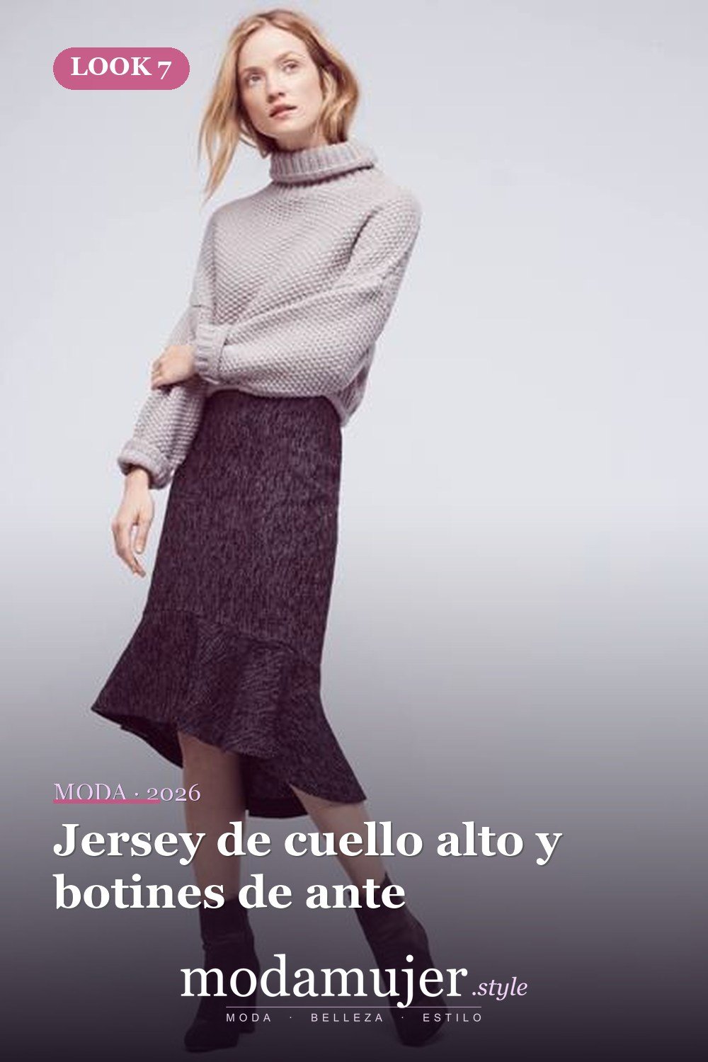 Jersey de cuello alto y botines de ante — 16 trajes de otoño con faldas de trompeta para 2026