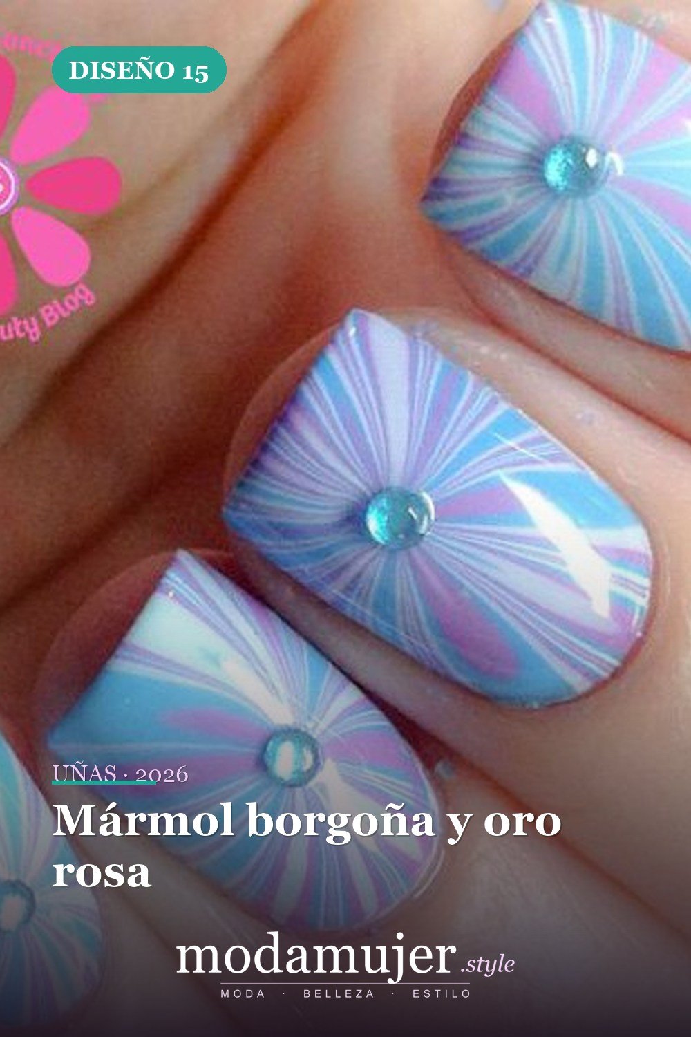 Mármol borgoña y oro rosa — 18 diseños únicos de uñas de mármol de agua