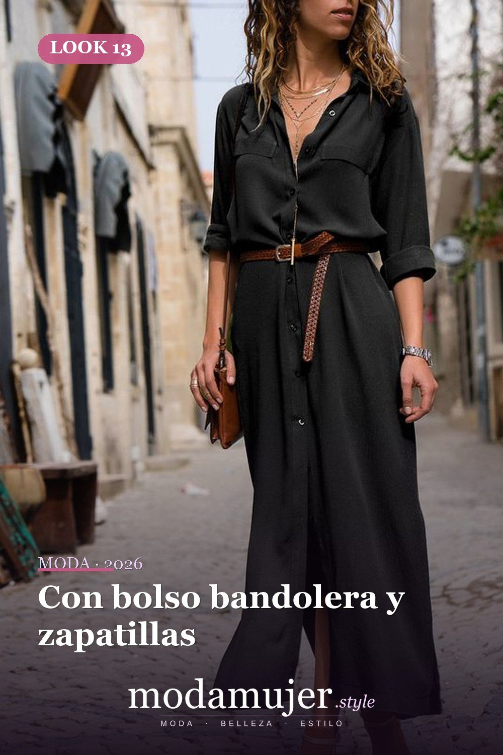 Con bolso bandolera y zapatillas — 18 formas simples de usar un vestido camisero