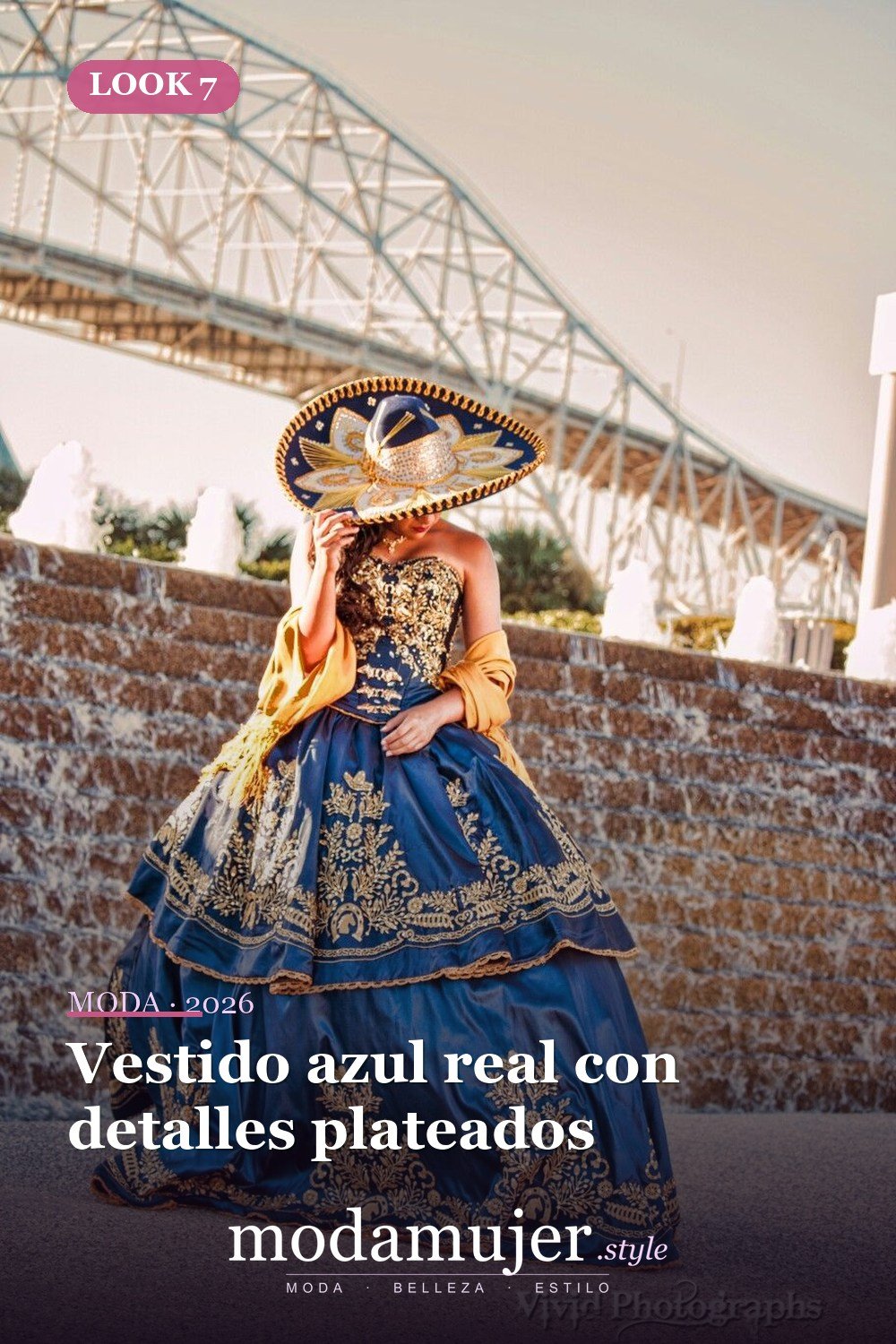 Vestido azul real con detalles plateados — 18 ideas de vestidos de quinceañera absolutamente impresionantes