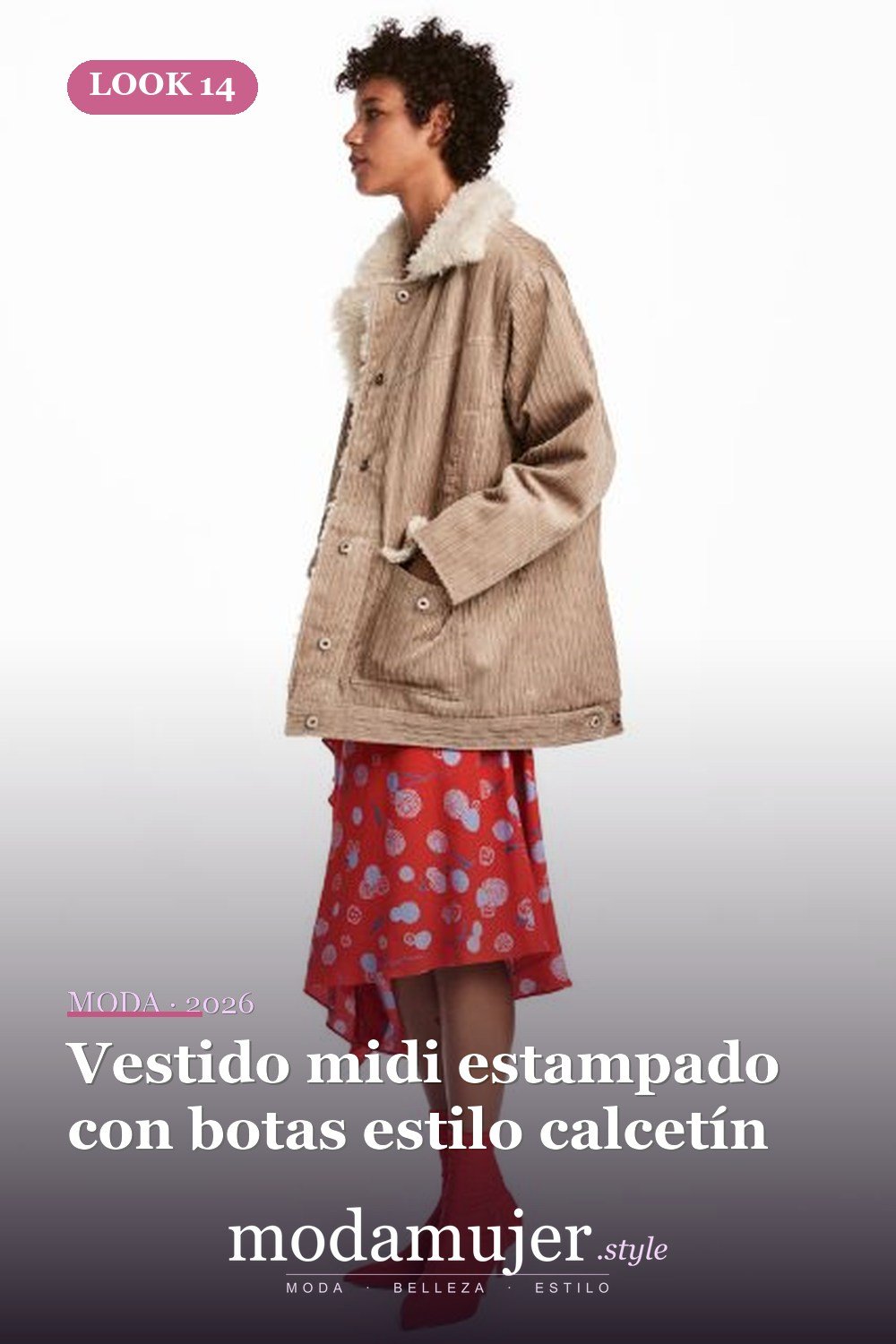 Vestido midi estampado con botas estilo calcetín — 18 trajes de chaqueta de pana para damas elegantes