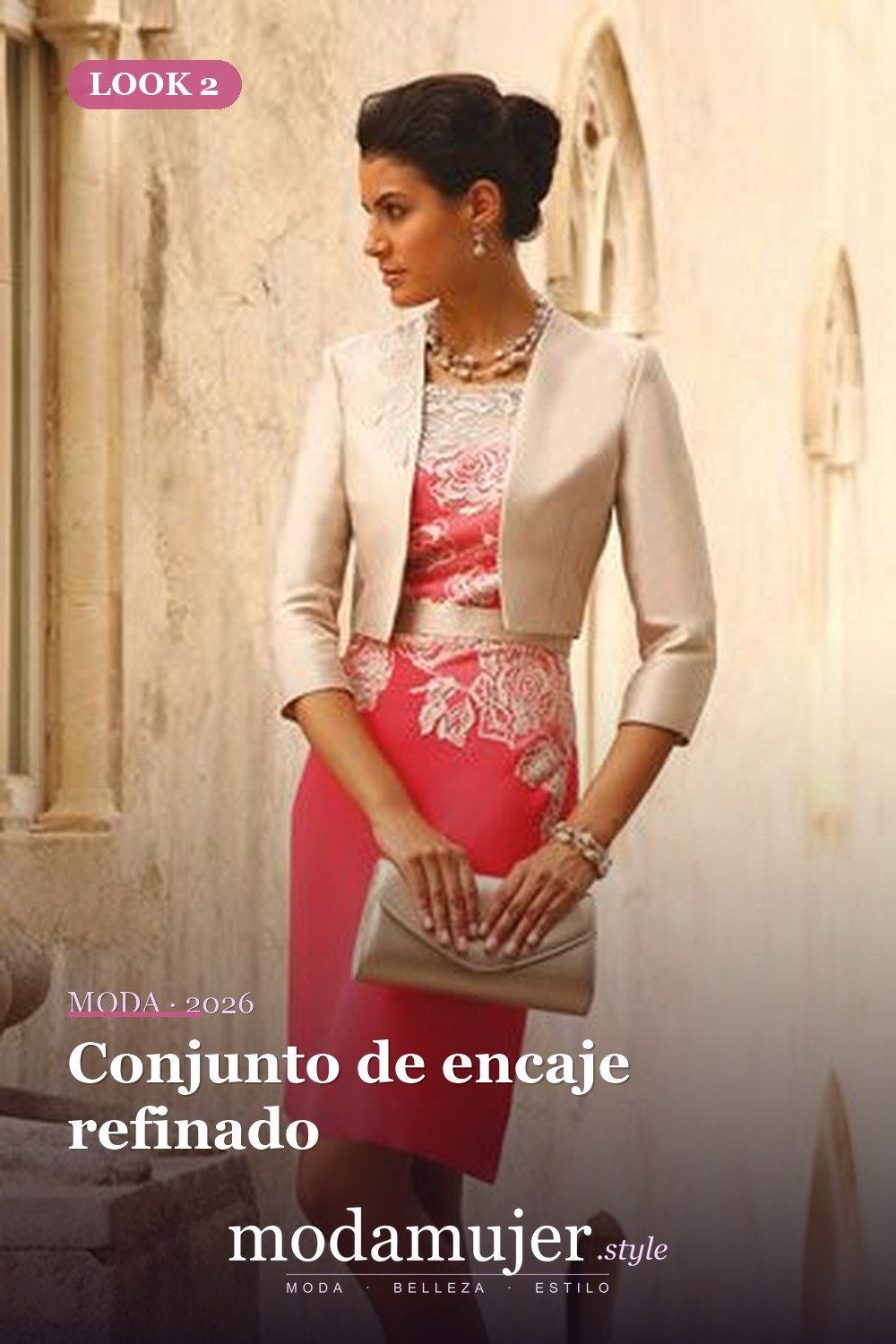 Conjunto de encaje refinado — 19 fabulosos looks para la madre de la novia