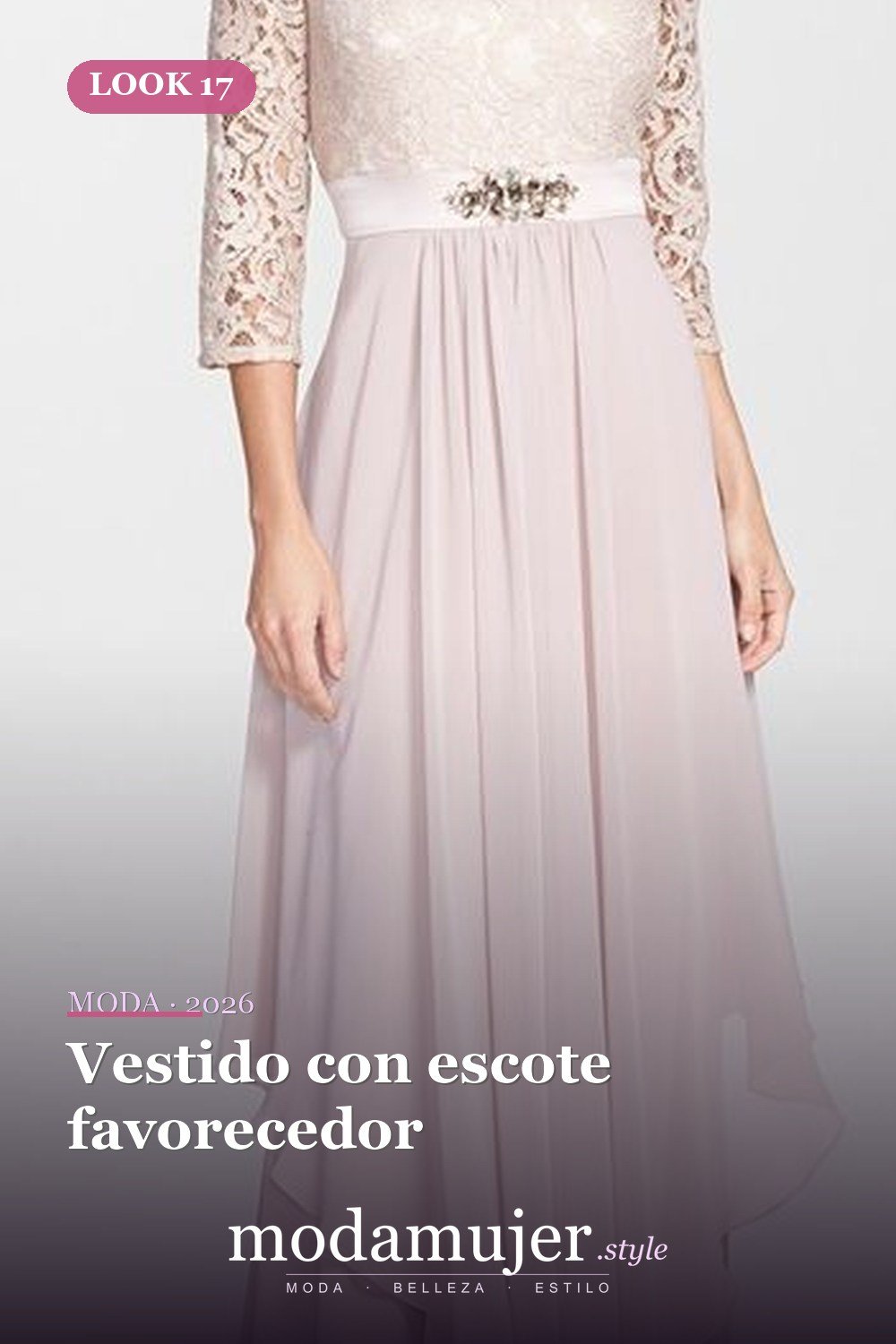Vestido con escote favorecedor — 19 fabulosos looks para la madre de la novia