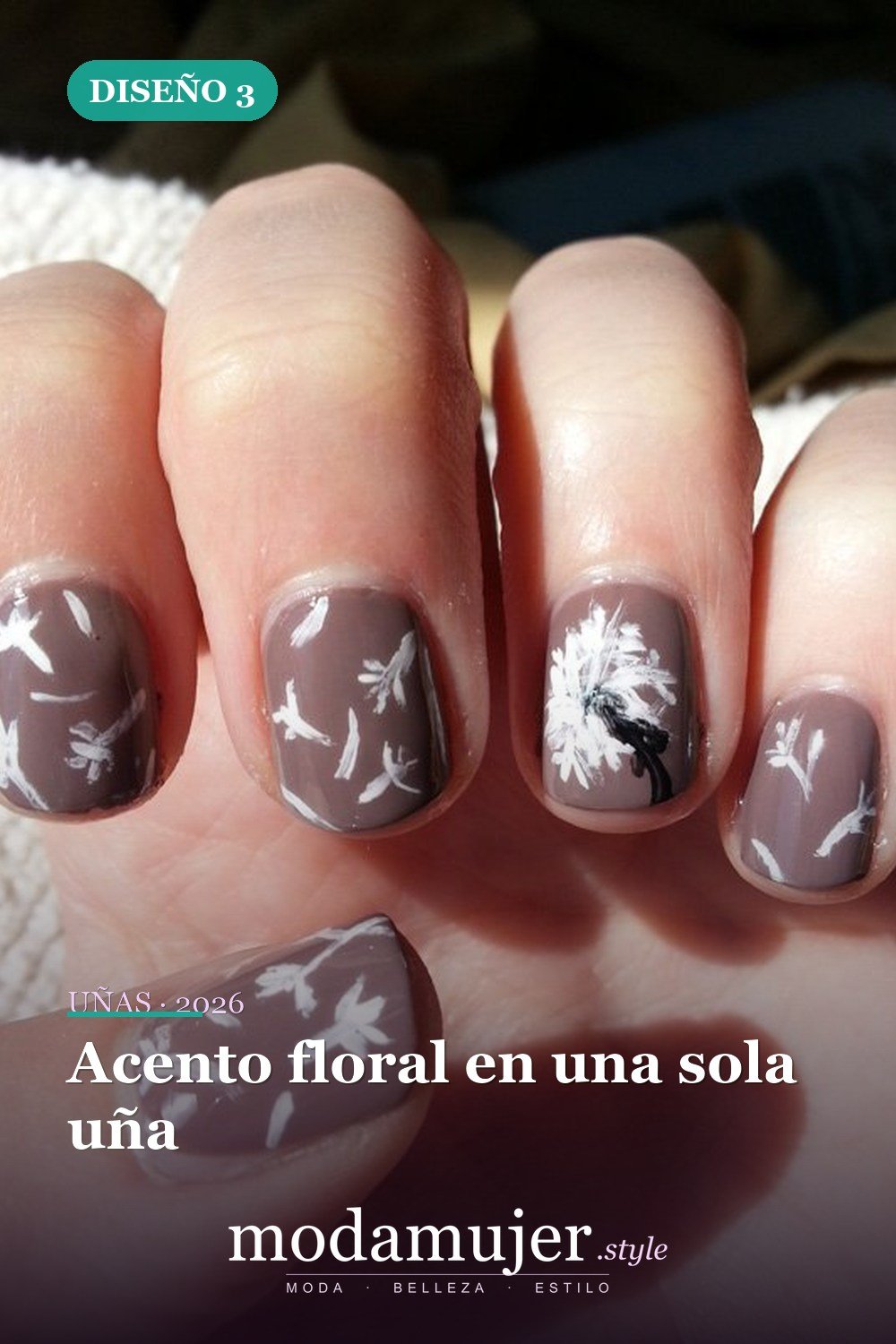 Acento floral en una sola uña — 20 diseños simples de uñas de diente de león
