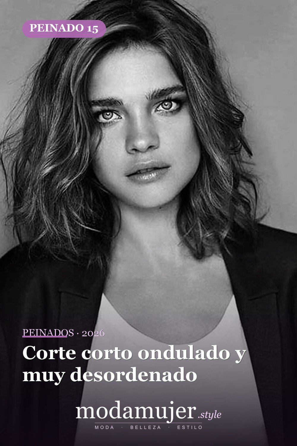 Corte corto ondulado y muy desordenado — 20 mejores cabellos cortos para cabello ondulado
