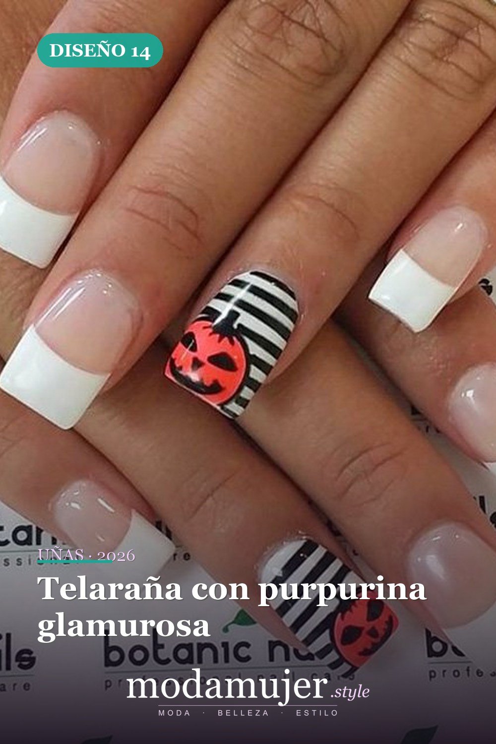 Telaraña con purpurina glamurosa — 20 tips de arte de uñas de Halloween fáciles y geniales