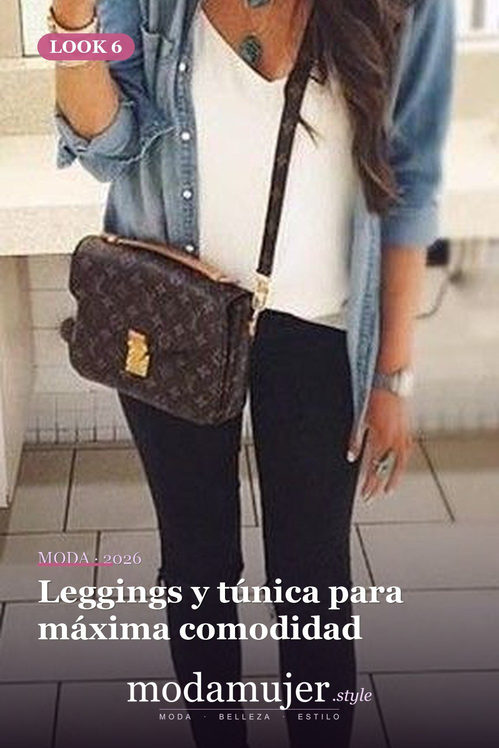 Leggings y túnica para máxima comodidad — 21 ideas de trajes de viaje de otoño para chicas que siempre están en movimiento