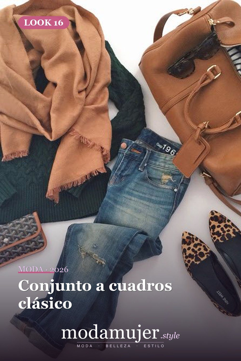 Conjunto a cuadros clásico — 21 ideas de trajes de viaje de otoño para chicas que siempre están en movimiento