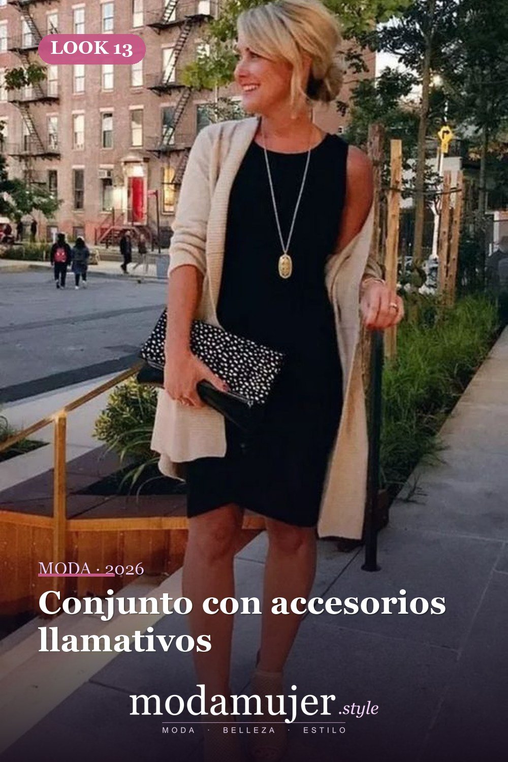 Conjunto con accesorios llamativos — 21 conjuntos de moda de verano con encanto para mujeres