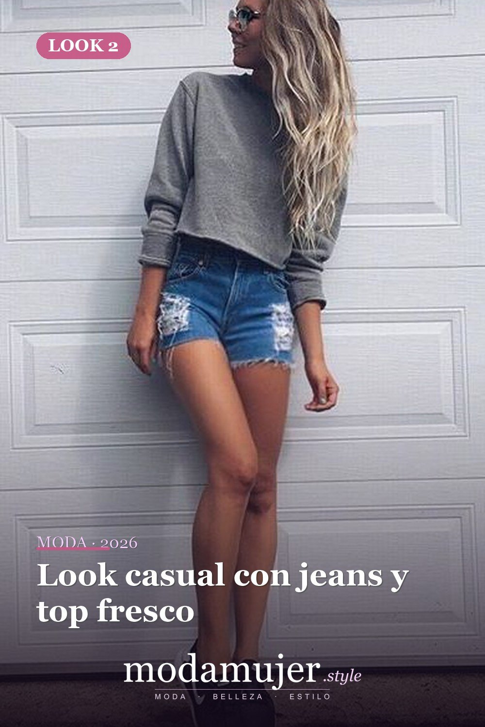 Look casual con jeans y top fresco — 21 ideas de outfits para una fiesta en casa en 2026