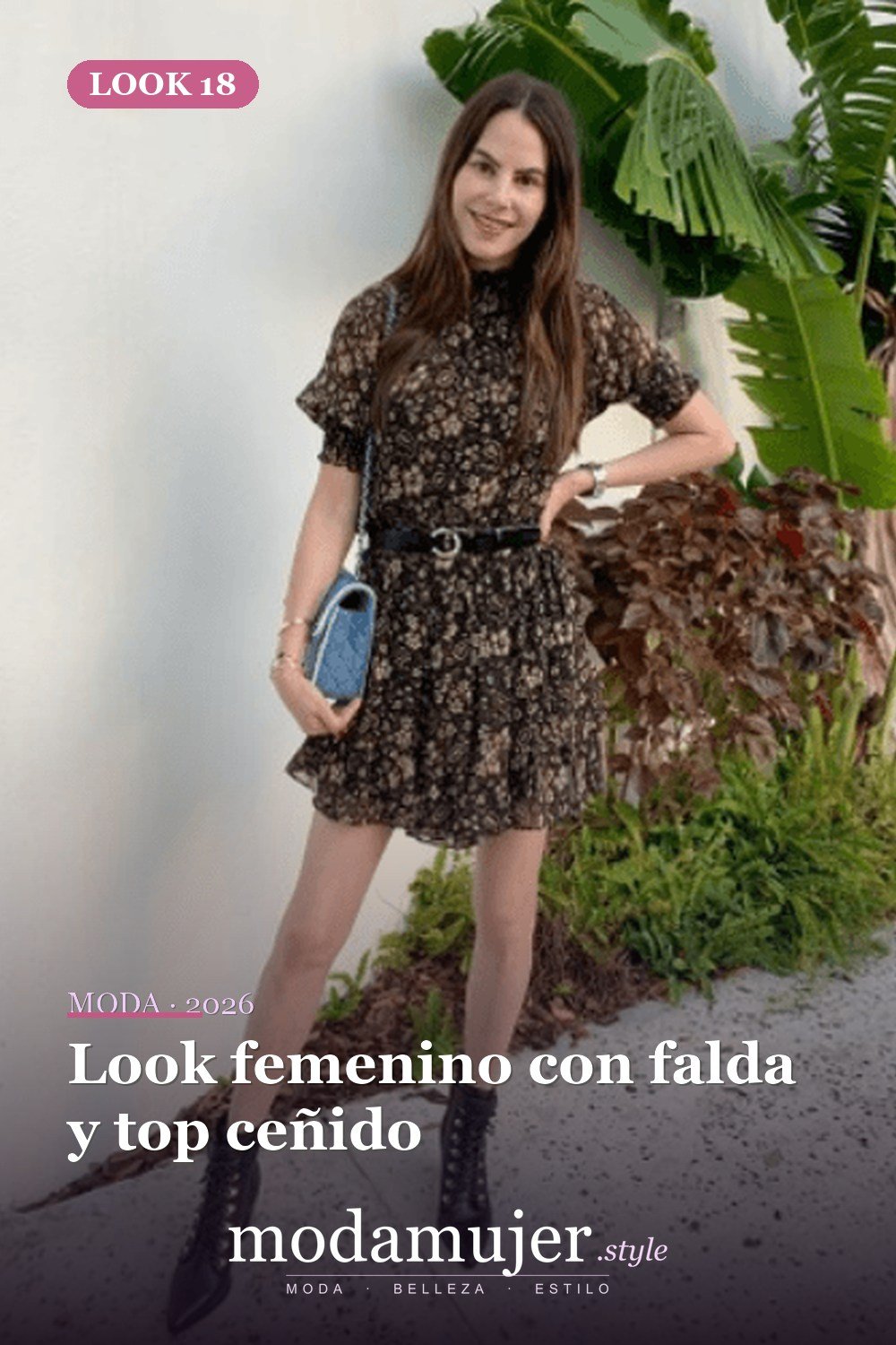 Look femenino con falda y top ceñido — 21 ideas de outfits para una fiesta en casa en 2026