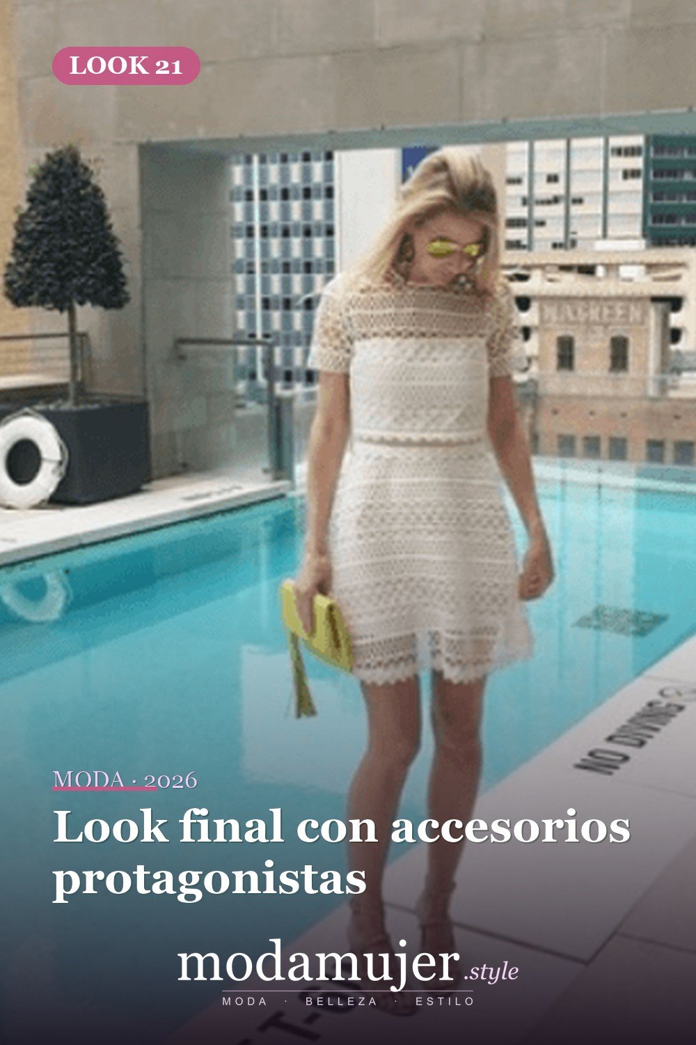 Look final con accesorios protagonistas — 21 ideas de outfits para una fiesta en casa en 2026