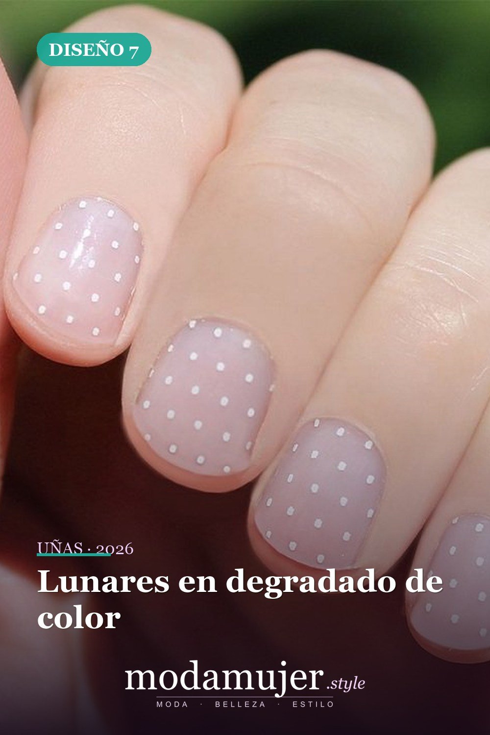 Lunares en degradado de color — 22 hermosos diseños de uñas de lunares