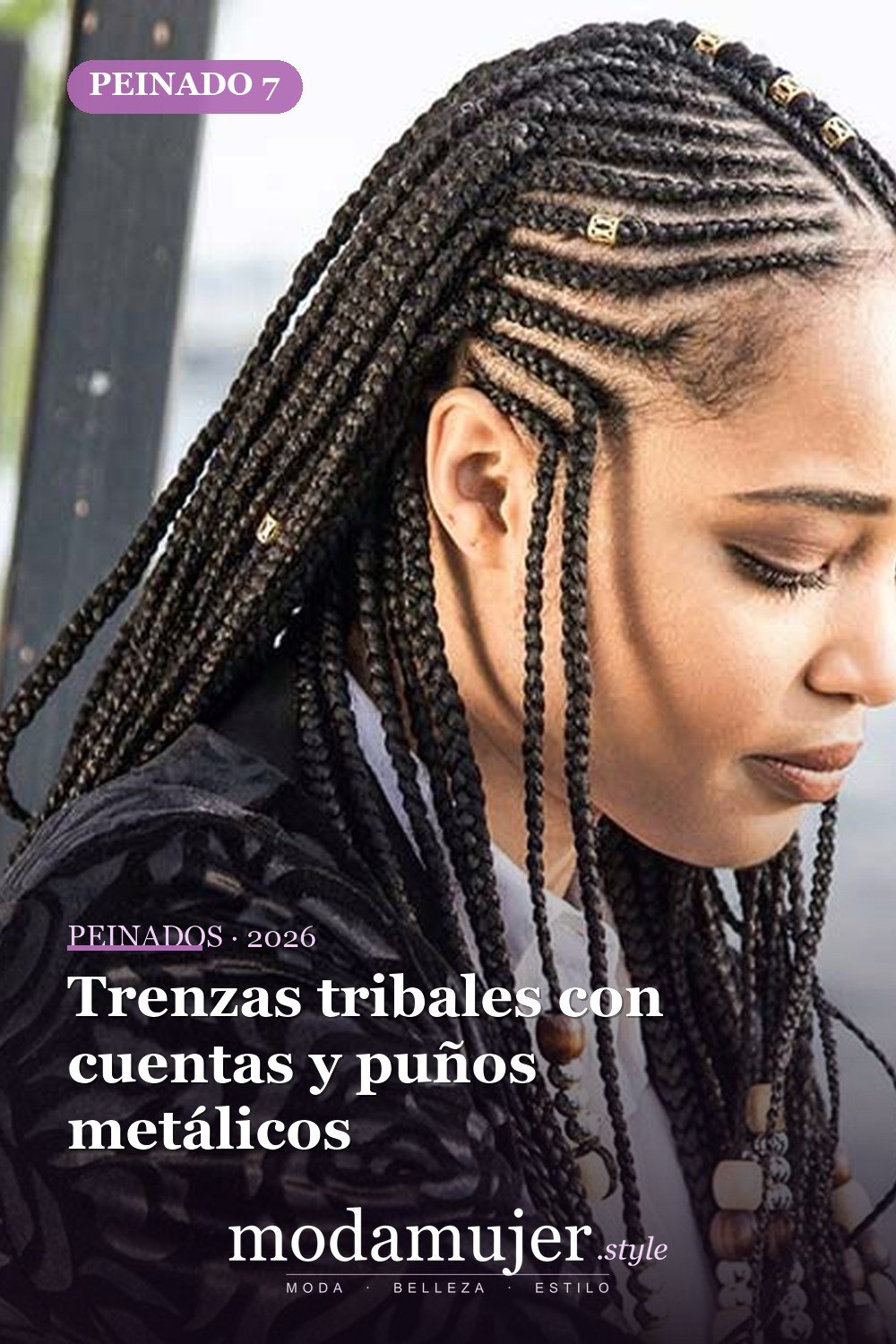 Trenzas tribales con cuentas y puños metálicos — 23 Badass Tribal Trenzas Peinados para probar