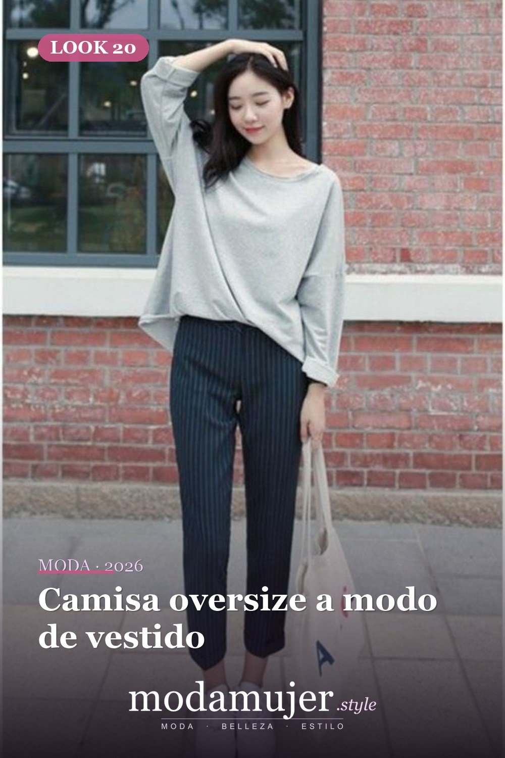 Camisa oversize a modo de vestido — 24 ideas de outfits minimalistas para lucir elegante en 2026
