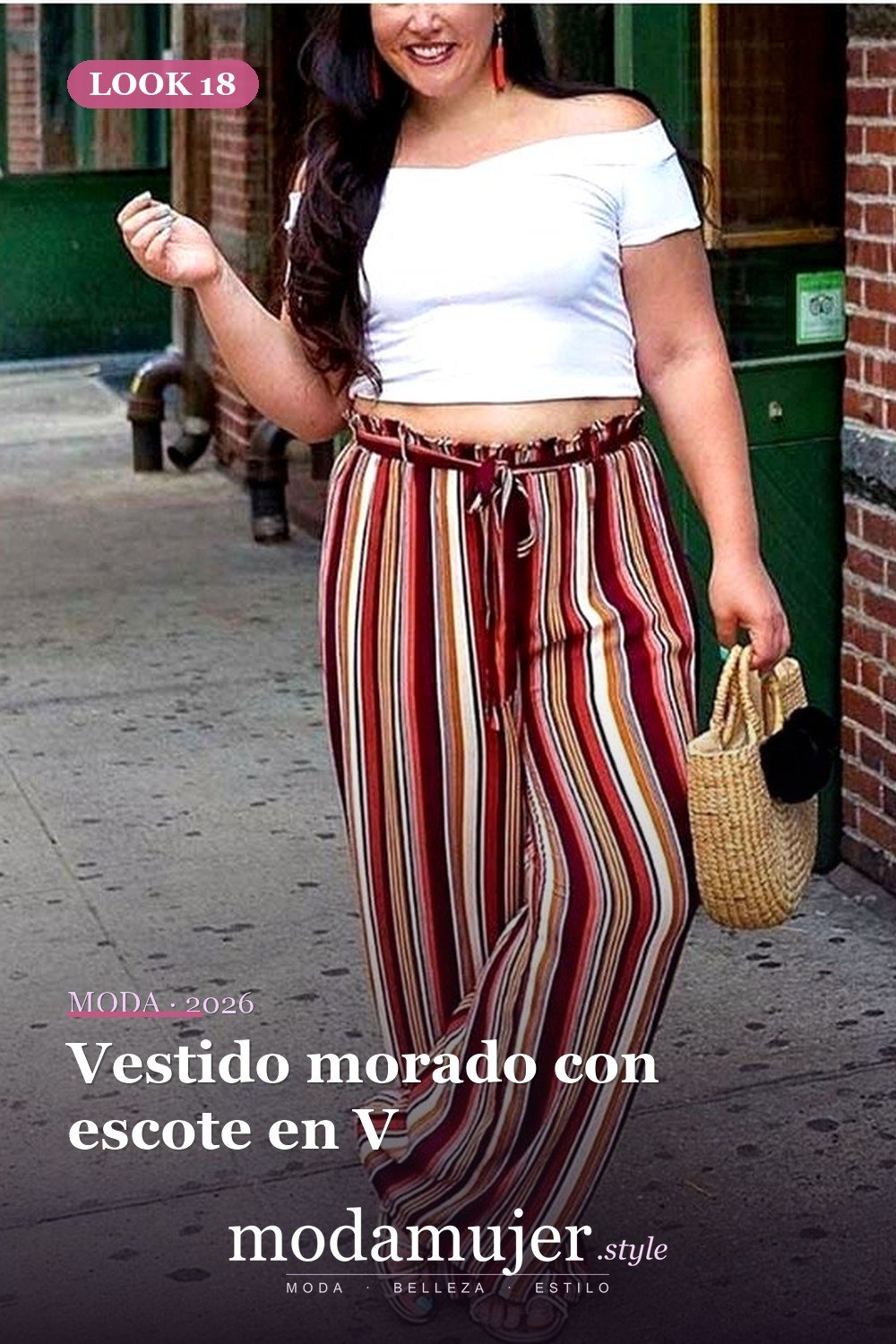 Vestido morado con escote en V — 24 ideas de trajes casuales de talla grande para verano 2026