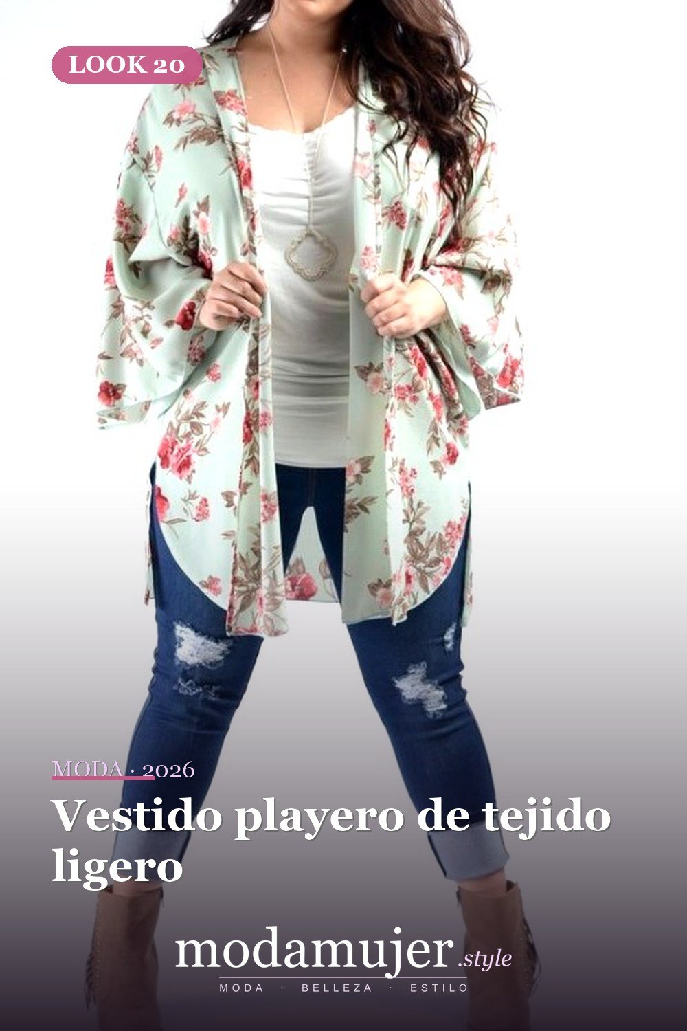 Vestido playero de tejido ligero — 24 ideas de trajes casuales de talla grande para verano 2026