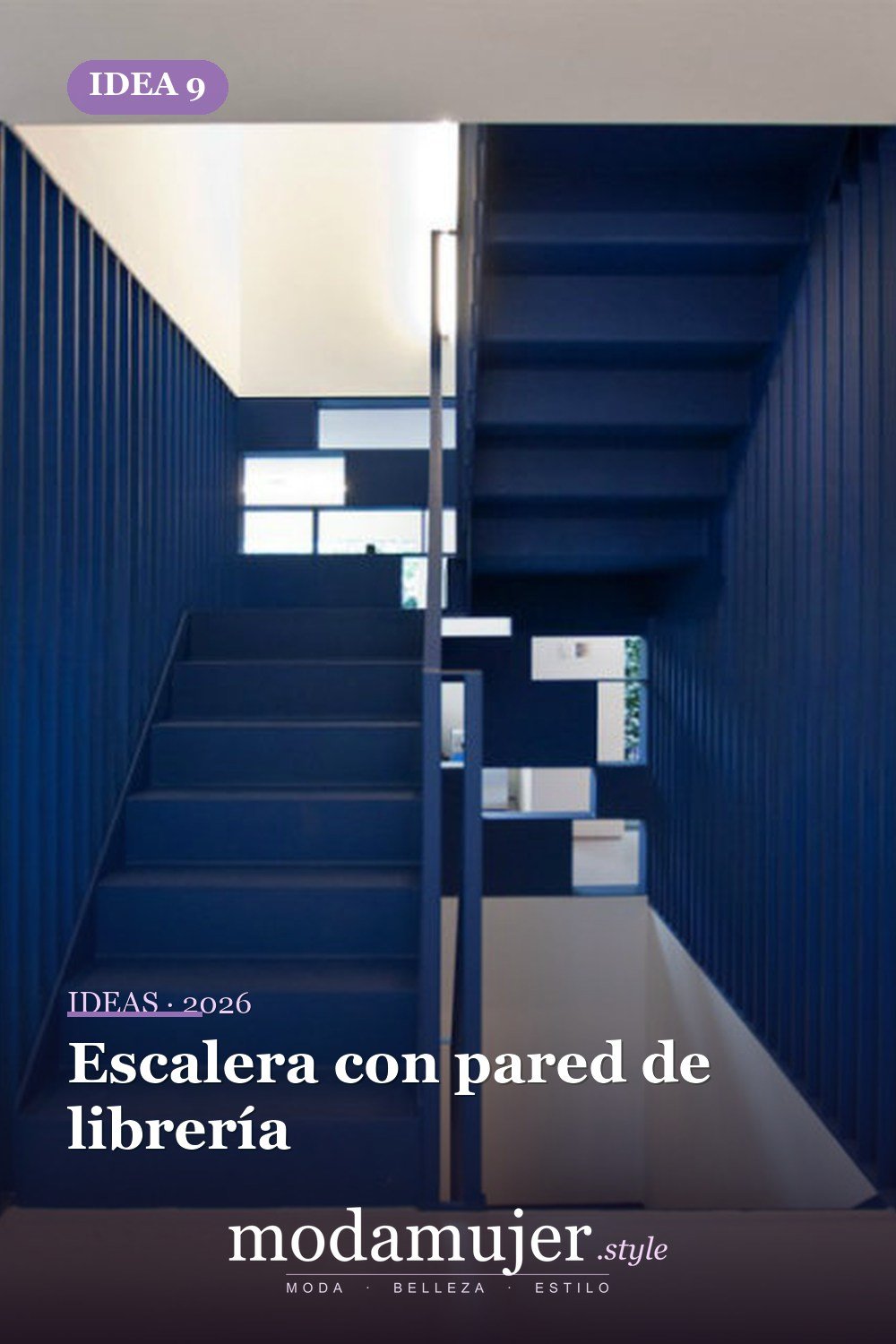 Escalera con pared de librería — 25 diseños de escaleras que son simplemente espectaculares