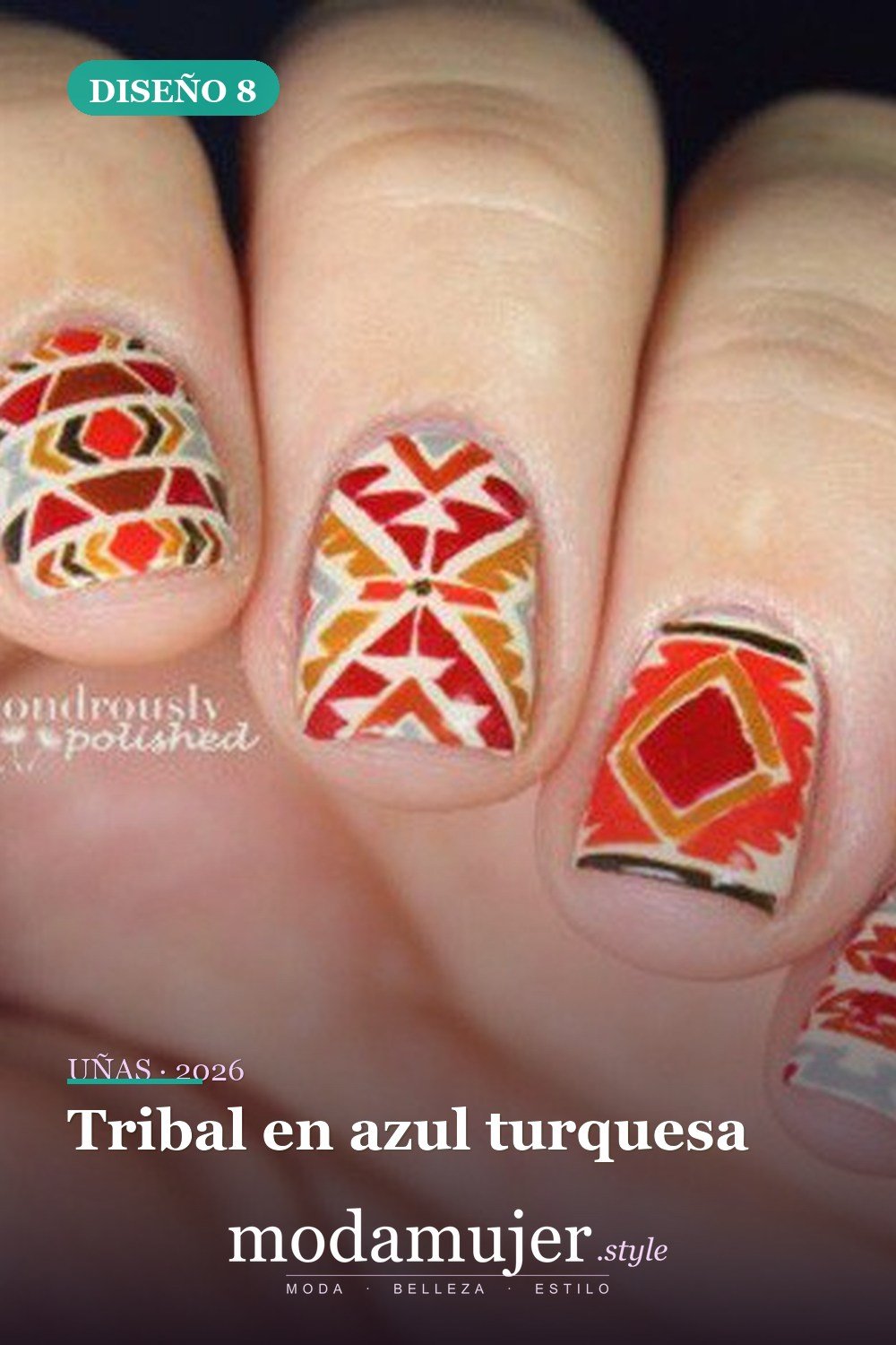 Tribal en azul turquesa — 25 diseños de uñas tribales elegantes y geniales