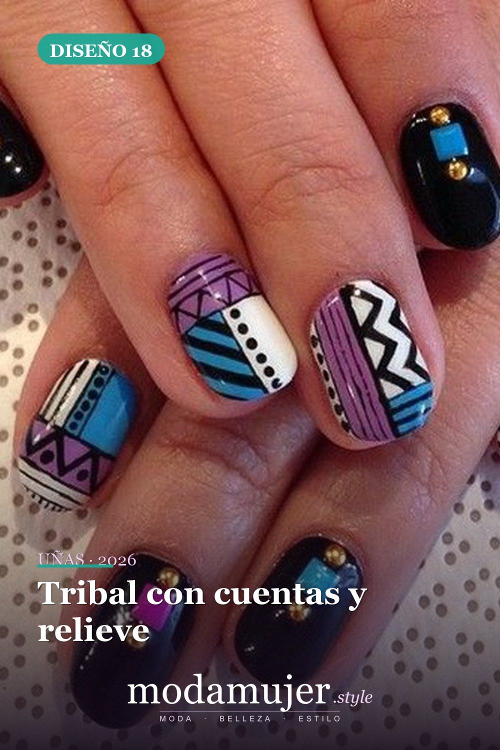 Tribal con cuentas y relieve — 25 diseños de uñas tribales elegantes y geniales