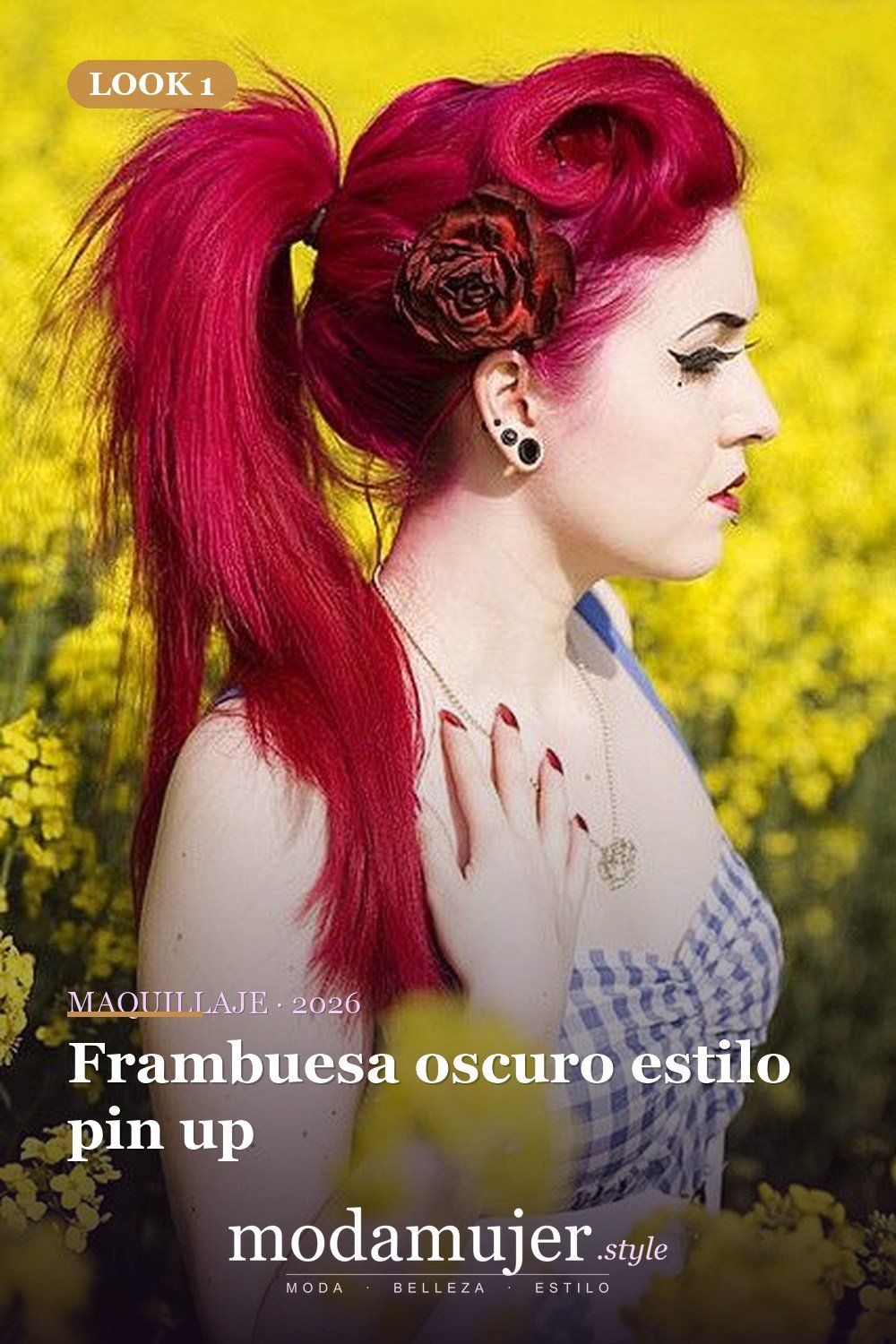 Frambuesa oscuro estilo pin up — 25 ideas de cabello magenta para destacar