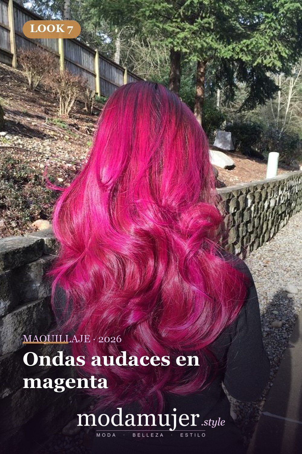 Ondas audaces en magenta — 25 ideas de cabello magenta para destacar