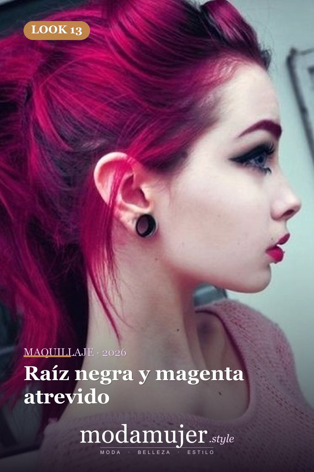 Raíz negra y magenta atrevido — 25 ideas de cabello magenta para destacar