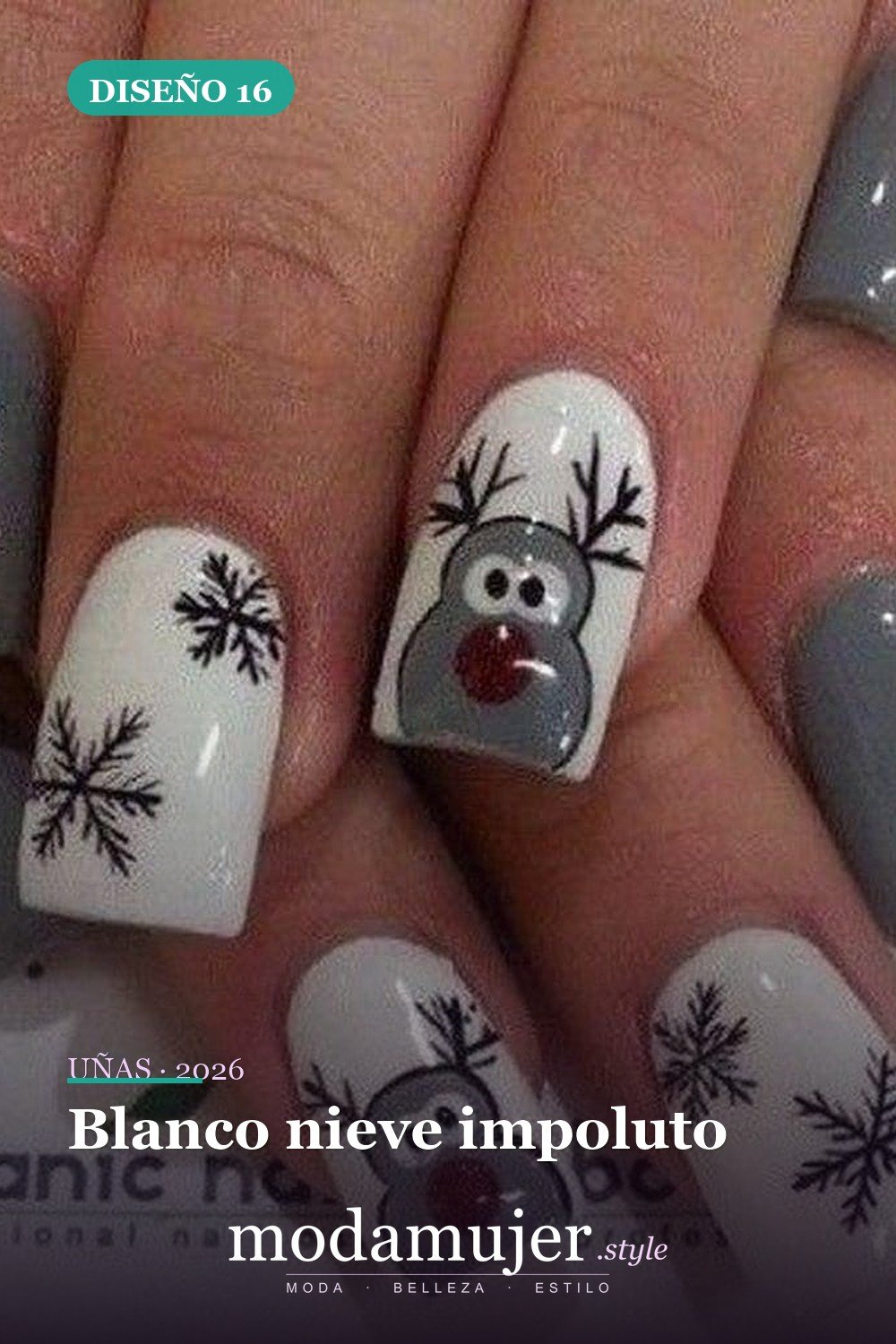 Blanco nieve impoluto — 25 impresionantes uñas de invierno para iluminarte