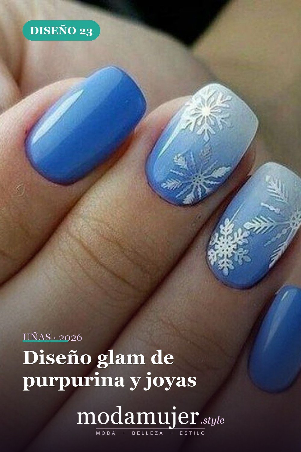 Diseño glam de purpurina y joyas — 25 impresionantes uñas de invierno para iluminarte