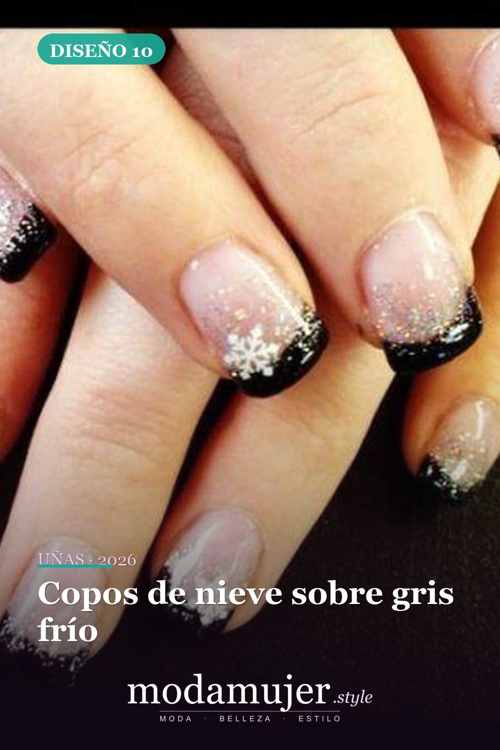 Copos de nieve sobre gris frío — 25 increíbles colores de uñas de invierno que combinan con la nieve