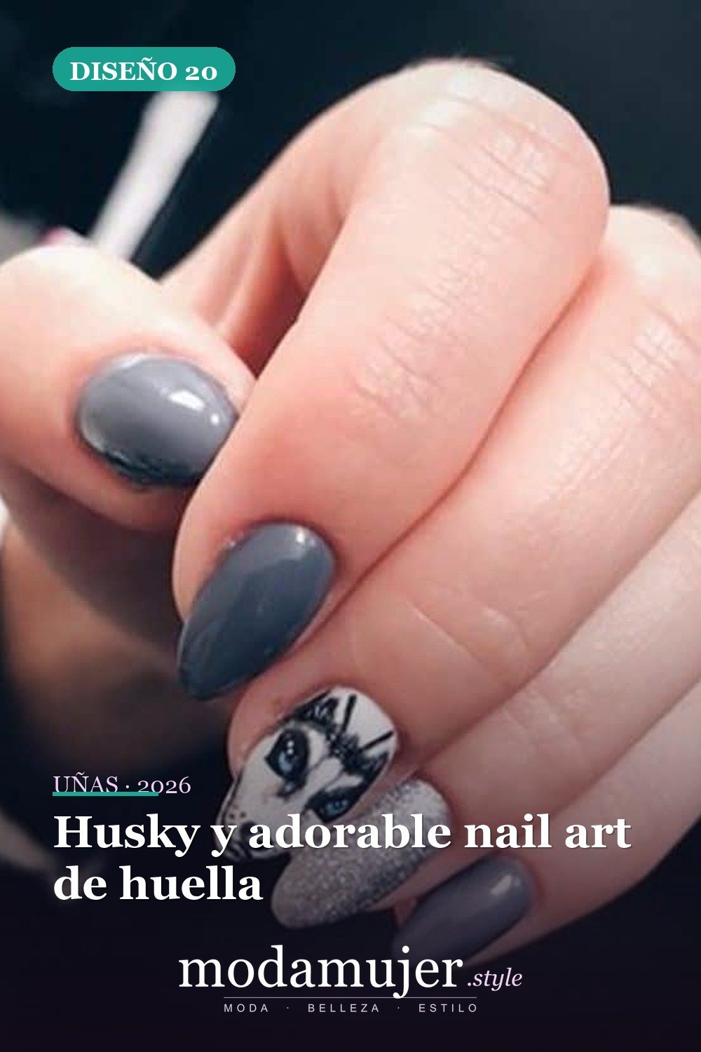 Husky y adorable nail art de huella — 25 Increíbles Diseños de Uñas Husky para el Invierno