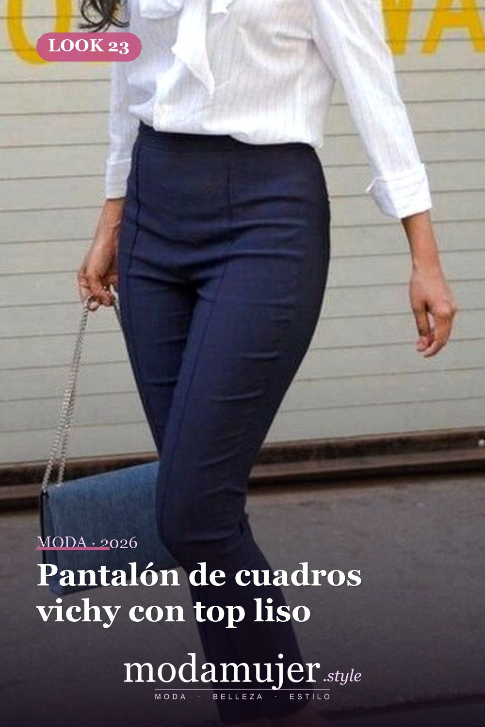 Pantalón de cuadros vichy con top liso — 25 mejores ideas lindas de trajes de pantalones de verano