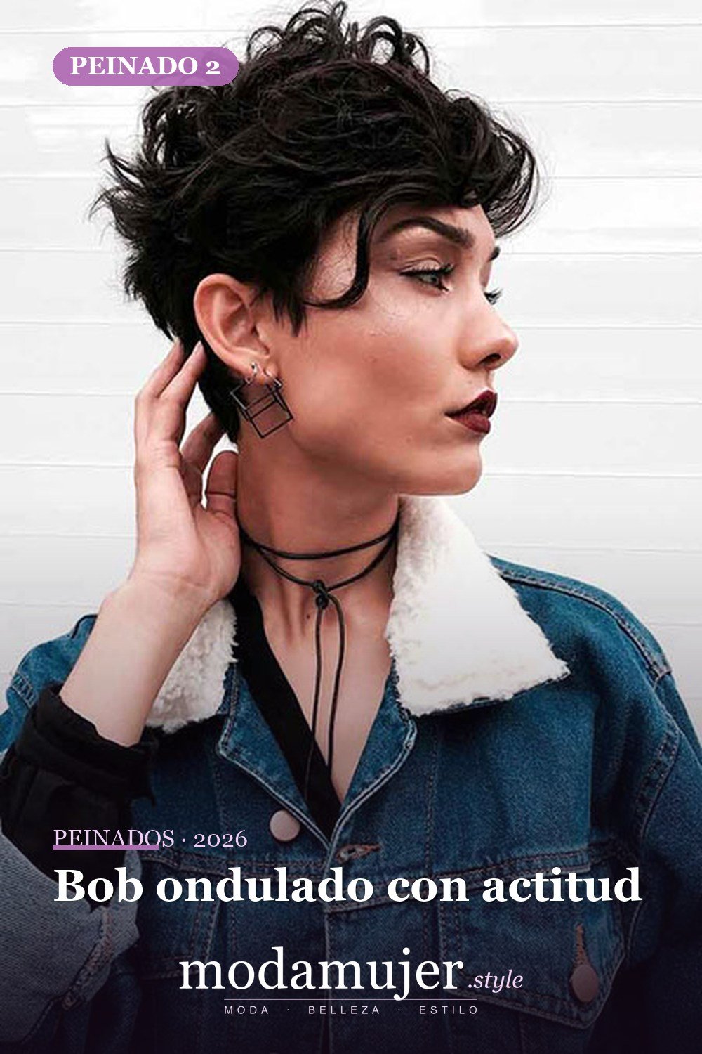 Bob ondulado con actitud — 25 peinados para cabello corto y rizado