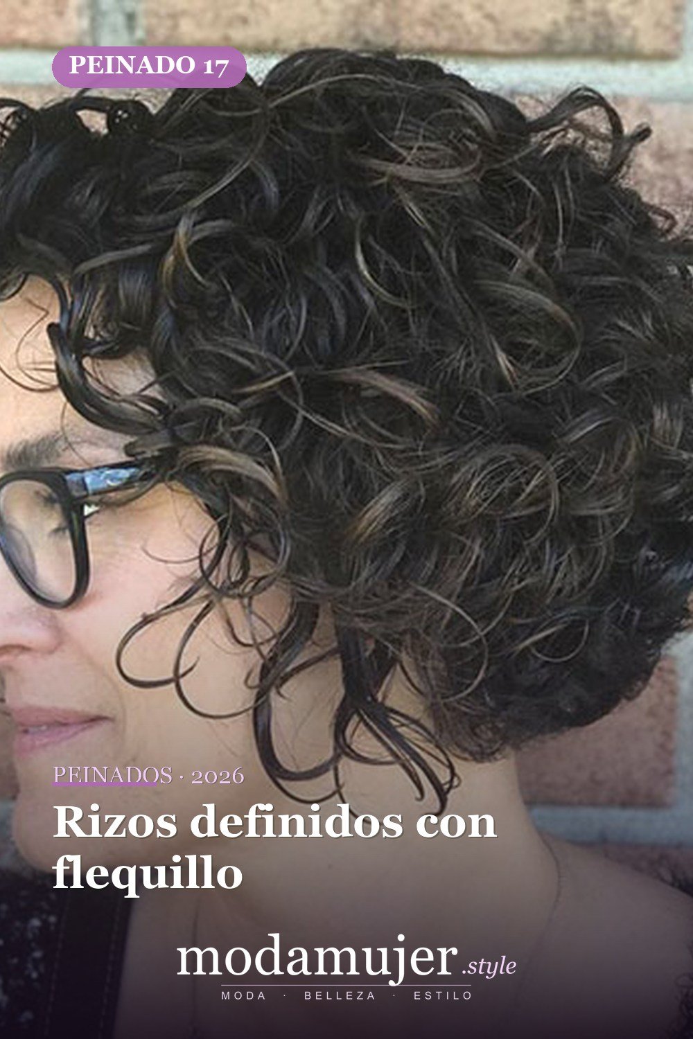Rizos definidos con flequillo — 25 peinados para cabello corto y rizado
