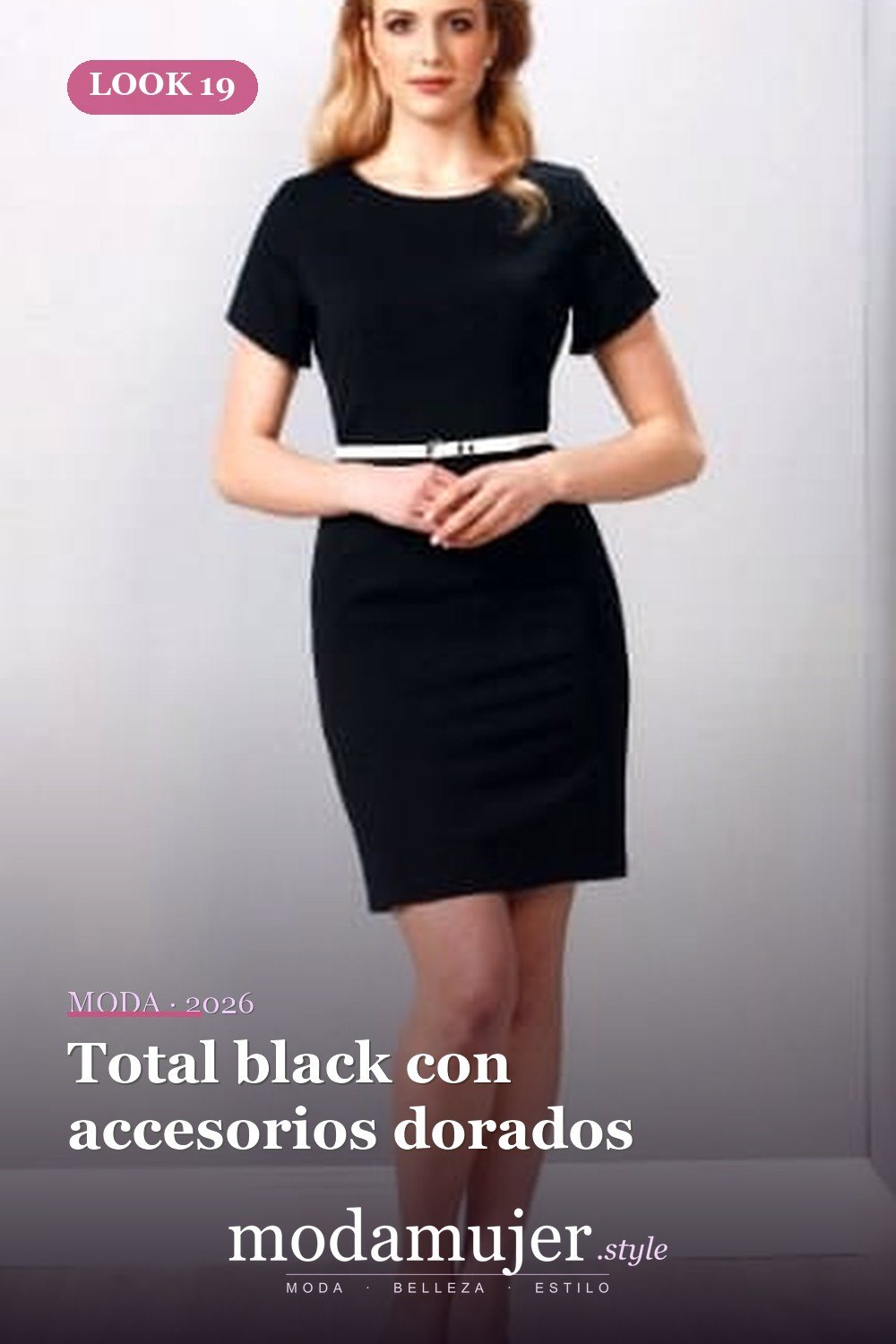 Total black con accesorios dorados — 25 ideas de trajes casuales de verano negro
