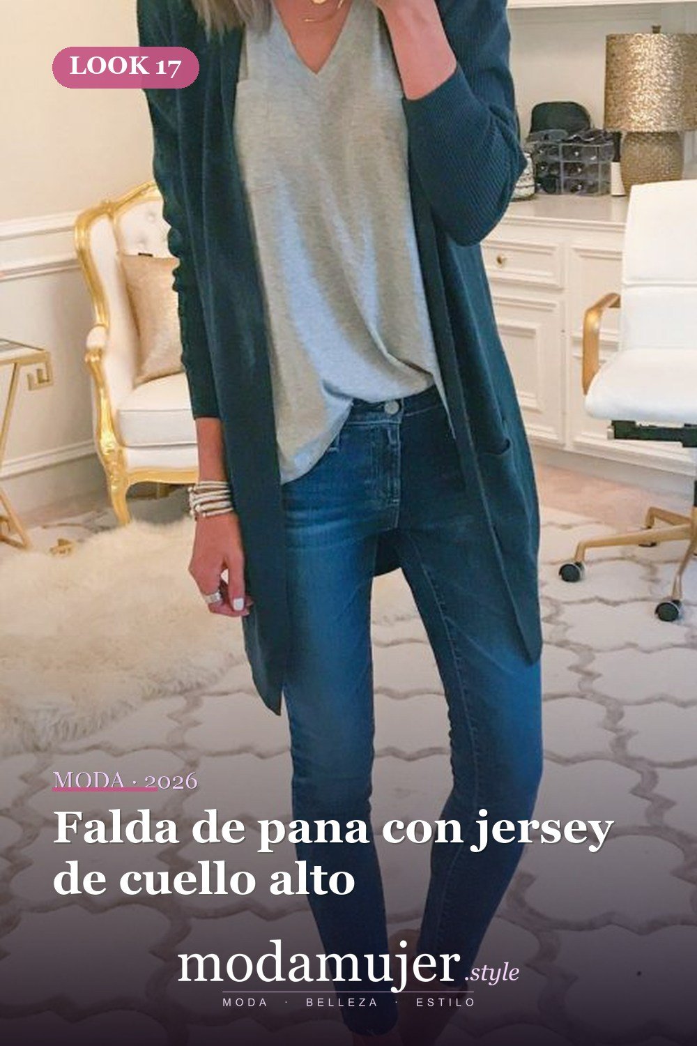 Falda de pana con jersey de cuello alto — 25 ideas de trajes de otoño que debes tener