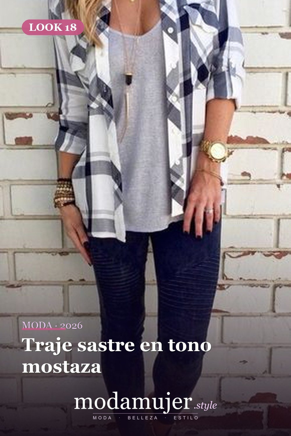 Traje sastre en tono mostaza — 25 ideas de trajes de otoño que debes tener