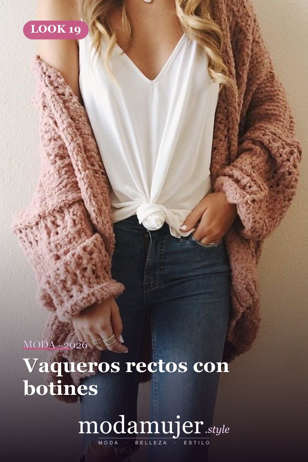 Vaqueros rectos con botines — 25 ideas de trajes de otoño que debes tener
