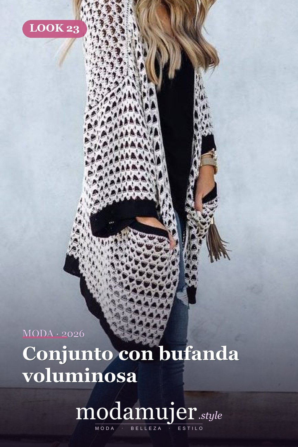 Conjunto con bufanda voluminosa — 25 ideas de trajes de otoño que debes tener