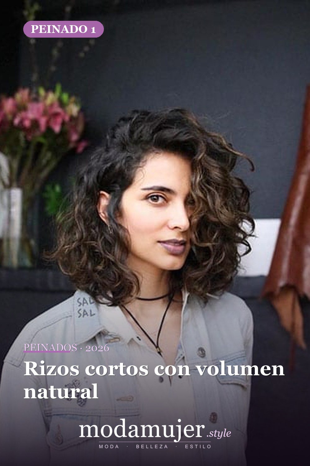 Rizos cortos con volumen natural — 28 cortes de pelo para cabello corto y rizado