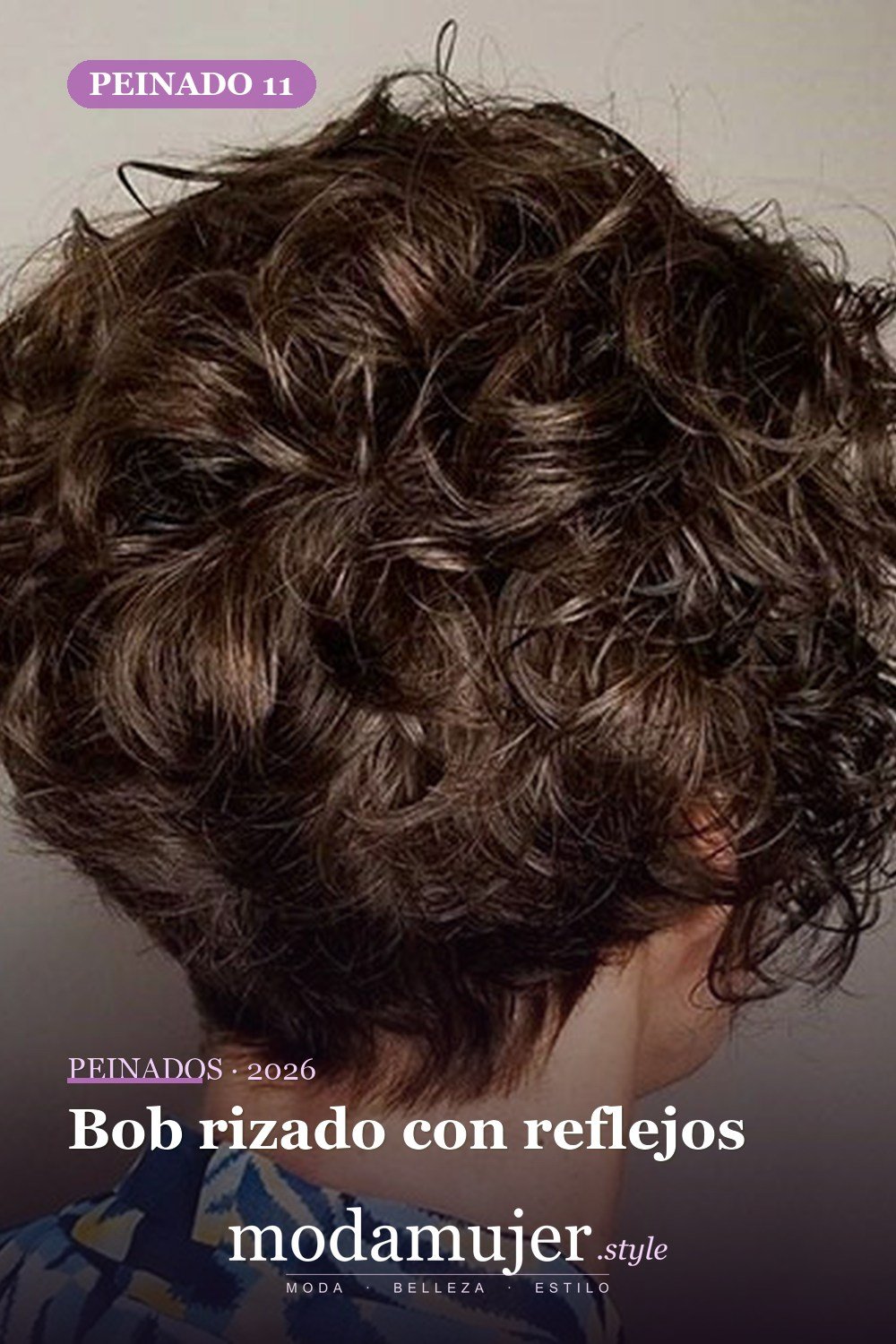 Bob rizado con reflejos — 28 cortes de pelo para cabello corto y rizado