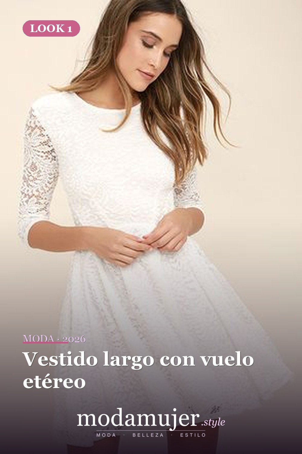 Vestido largo con vuelo etéreo — 30 diseños de vestidos de graduación blancos para chicas con estilo